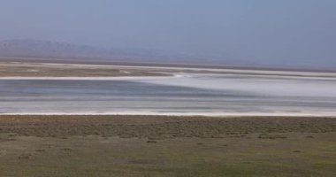 Kaliforniya 'daki Carrizo Plain Ulusal Anıtı' nda soda gölü