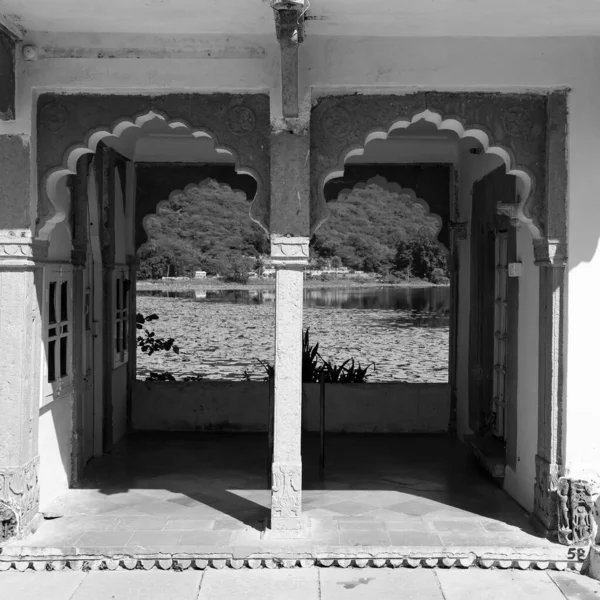 Entrada Del Histórico Sukh Mahal Monocromo Ubicado Ciudad Bundi Rajastán — Foto de Stock
