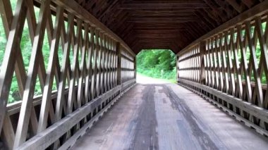 Ashtabula County Ohio, ABD 'deki tarihi eyalet yolu köprüyle kaplıydı.
