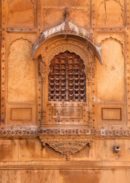 Vista Esterna Della Finestra Scolpita Sul Muro Storico Jaisalmer India — Foto Stock