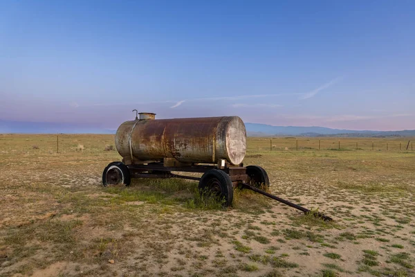 Carrizo Sade Milli Anıt Kaliforniya Terk Edilmiş Bir Tankı — Stok fotoğraf