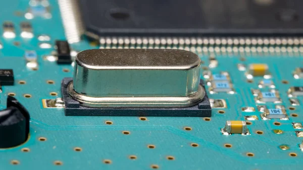 Vue Rapprochée Dispositif Électronique Montage Surface Sur Une Carte Circuit — Photo