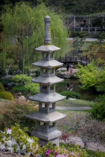 Vysoká Skalní Lucerna Japonské Zahrady Boku Huntington Botanické Zahrady Kalifornii — Stock fotografie