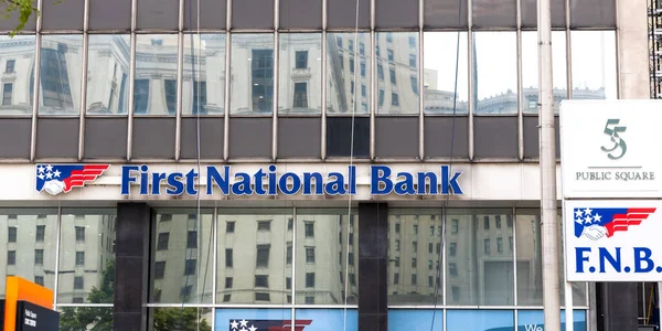 Cleveland Ohio Eua Julho 2022 Assinatura Logotipo First National Bank — Fotografia de Stock