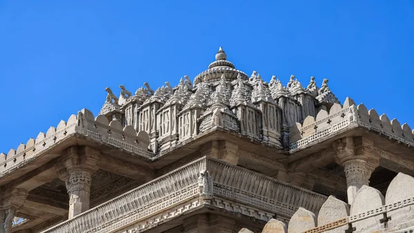 Detail Komplizierte Außenarchitektur Des Historischen Jain Tempels Ranakpur Rajasthan Indien — Stockfoto