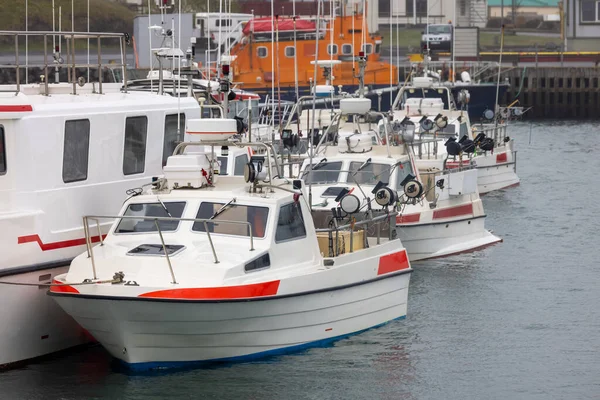 Muitos Pequenos Barcos Pescadores Doca Hofn Islândia — Fotografia de Stock