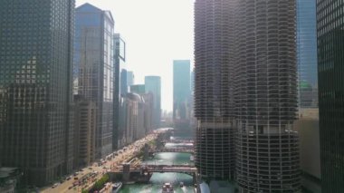 Amerika Birleşik Devletleri - 19 Haziran 2023: Chicago şehir merkezi ile birlikte ABD 'nin en büyük ikinci iş bölgesidir..