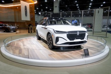 Detroit, Michigan, ABD - 19 Eylül 2023: New 2024 Lincoln, Nautilus Kuzey Amerika Uluslararası Otomobil Fuarı 'nda sergilenmektedir..