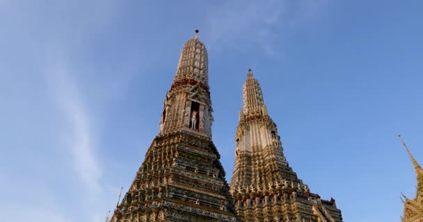 Буддийский Храм Ват Арун Берегу Реки Чао Прайя Бангкоке Таиланд — стоковое видео