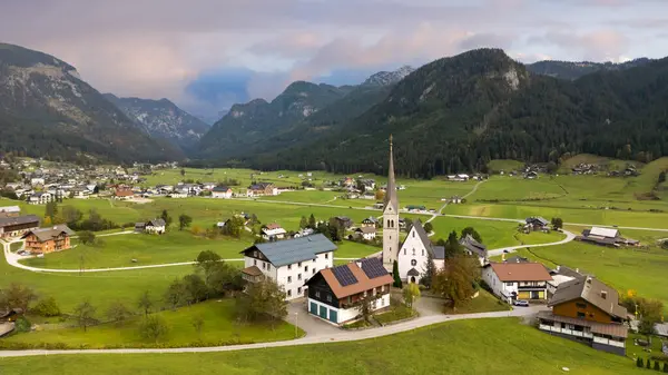 Pandangan Udara Panorama Terhadap Gereja Desa Gosau Yang Indah Austria — Stok Foto