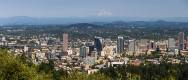 Portland 'ın panoramik manzarası ufuk çizgisi, Oregon, ABD' nin 26. en kalabalık şehri,.