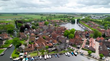 Hollanda 'nın Overijssel ilinde yer alan Blokzijl kentinin hava görüntüsü, 1580' lerde turba için bir ticaret merkezi olarak kuruldu..