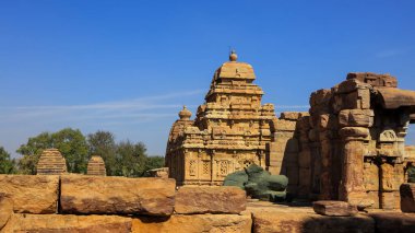 UNESCO dünya mirası alanı, Hindu tarihi tapınakları ve Hindistan 'ın 7. yüzyılda inşa ettiği Pattadakal, Karnataka' daki anıtlar.