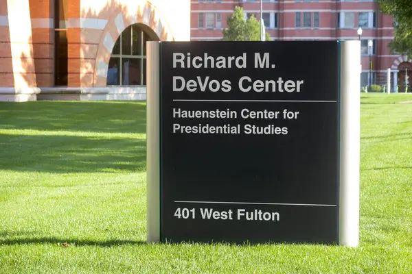 stock image Grand Rapids, Michigan, USA - July 27, 2023: Grand Valley State University, sign of Richard M. DeVos Center building in grand Rapids, Michigan.