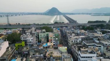 Vijayawada, Hindistan 'da Andhra Pradesh eyaletinin ikinci büyük şehridir..