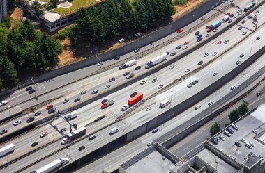 SEATTLE, WASHINGTON - 28 Haziran 2019: Seattle, ABD 'nin en çok trafik olan 10 şehrinden biridir..