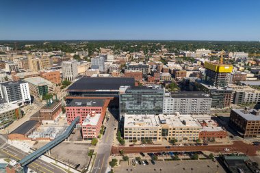 Grand Rapids şehir merkezinin hava manzarası, Michigan eyaletinin en büyük ikinci metropolitan alanıdır..
