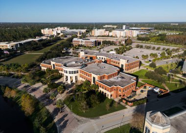 Florida Merkez Üniversitesi 'nin Orlando, Florida' daki kampüsünün hava görüntüsü.
