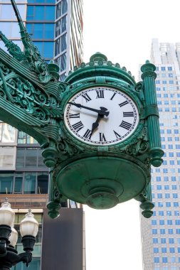 Chicago şehir merkezinde Marshall Field 's Clock. Görüntüyü kapat