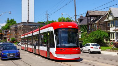 TORONTO, CANADA - 22 Haziran 2019: Toronto Transit Komisyonu Toronto, Ontario, Kanada 'da 10 tramvay hattından oluşan bir ağ.