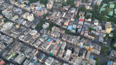 Vijayawada, INDIA -28 Aralık 2023: Vijayawada şehir banliyölerinin havadan görünüşü. Vijayawada, Hindistan 'ın Andhra Pradesh eyaletinin ikinci büyük şehridir..