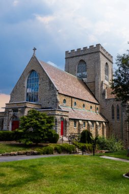 Youngstown Ohio 'daki St. Johns Episcopal Kilisesi, 1898' de inşa edildi.