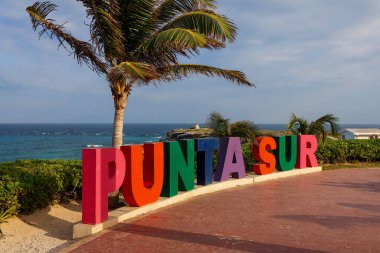 Mexico, Isla Mujeres Adası Punta Sur 'da renkli Punta Sur metni