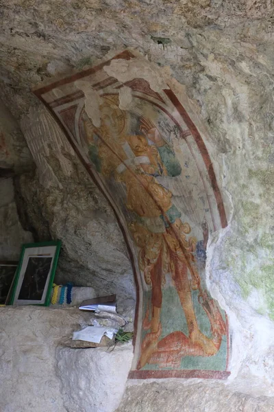 Talya Nın Roccantica Kentindeki Aziz Leonard Inzivasının Kalıntıları — Stok fotoğraf