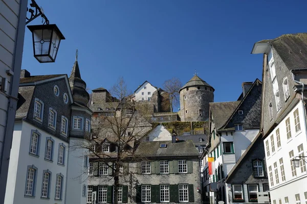 Den Historiska Stadskärnan Den Medeltida Staden Monschau Nordrhein Westfalen Tyskland — Stockfoto