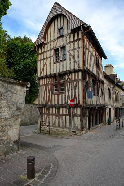 法国大东奥贝市塞纳河畔酒吧中心的一栋半木结构的房子 可追溯到16世纪 法国香槟酒阿登 — 图库照片