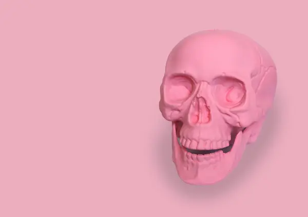 Cráneo Color Rosa Pastel Con Concepto Halloween Fondo Rosa — Foto de Stock