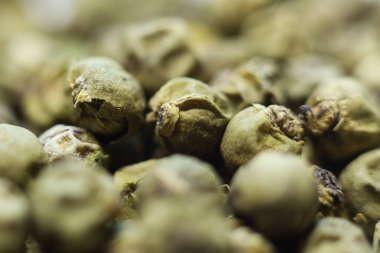 Yeşil biberlerin yakın plan fotoğrafı. Makro çekim.