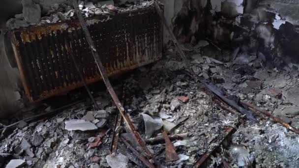Последствия Пожара Жилом Доме Сожженный Интерьер — стоковое видео
