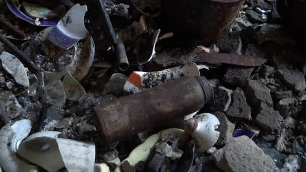 Zostawione Rzeczy Rezydentów Bombardowana Kuchnia Pożar Domu — Wideo stockowe