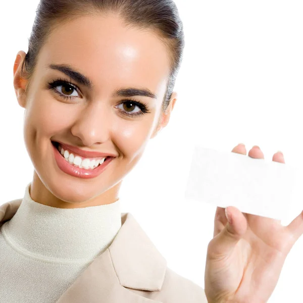 Mutlu Gülümseyen Kadın Üzerinde Beyaz Artalanları Izole Boş Kartvizit Gösterilen — Stockfoto