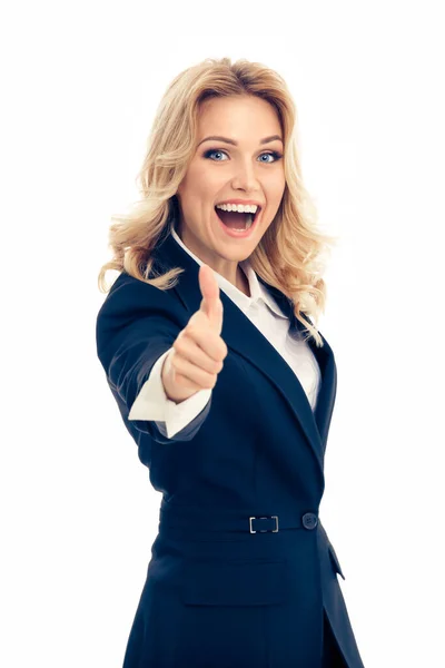 笑容满面的年轻女商人翘起大拇指 在白色的背景上显得孤立无援 白种人金发模式在商业成功理念中的应用 — 图库照片
