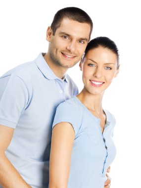 genç çekici bir çift beyaz arka plan üzerinde izole, gülümseyerek mutlu bir portresi