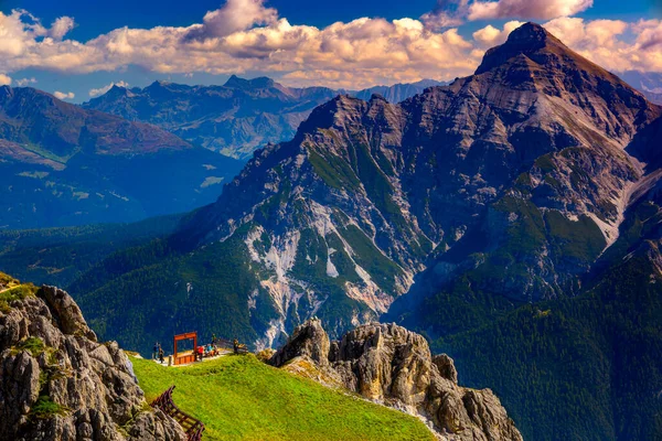 Widok Górskiego Krajobrazu Alpejskiego Austrii Słoneczny Dzień Obraz Stockowy