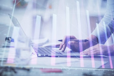 Bilgisayarda ve ön x grafik hologram çiziminde kadın eli yazarken çift pozlama. Borsa yatırım kavramı.