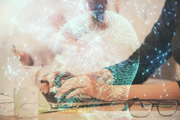 컴퓨터 홀로그램 그림을 그리는 여인의 다량으로 노출되었다 — 스톡 사진