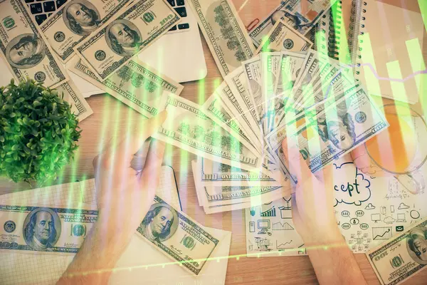 Multi Exposición Gráfico Financiero Dibujo Holograma Billetes Dólares Las Manos — Foto de Stock