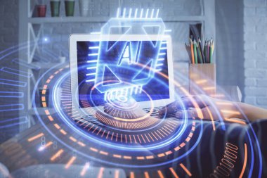 Bilgisayar ve veri temalı hologram çizimlerinde çalışan kadın elleri çift pozlama. Teknoloji kavramı.