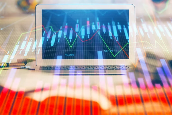 Financiële Grafiek Tekening Tabel Met Computer Achtergrond Meervoudige Blootstelling Begrip — Stockfoto