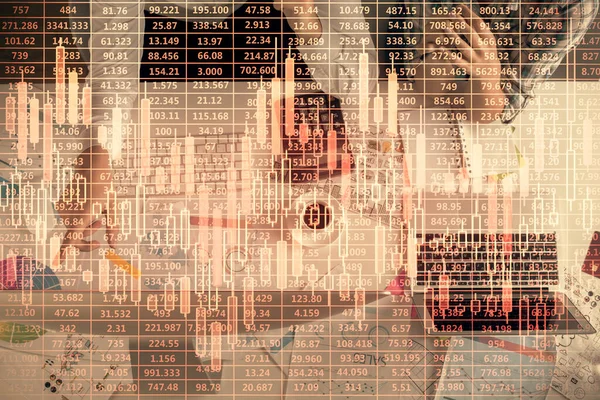 Dubbele Blootstelling Van Man Vrouw Die Samenwerken Financiële Grafiek Hologram — Stockfoto