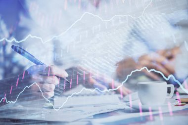 Ön x grafiğinin arka plan notları alan insanların üzerini çizerken çift pozlama. Mali analiz kavramı