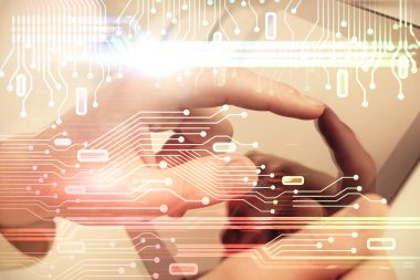 Dijital bir cihaz ve veri temalı çizim kullanan bir adamın el ele tutuşması. Yenilik kavramı.