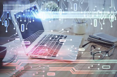 Arkaplanda bilgisayar ve veri teması çizimi olan tablonun çifte pozlandırılması. Yenilik kavramı.