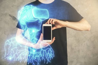 Dijital bir cihaz ve AR gözlüğü çizimi kullanarak bir adamın elini iki kez tutarken görüntülendi. Sanal gerçeklik kavramı.