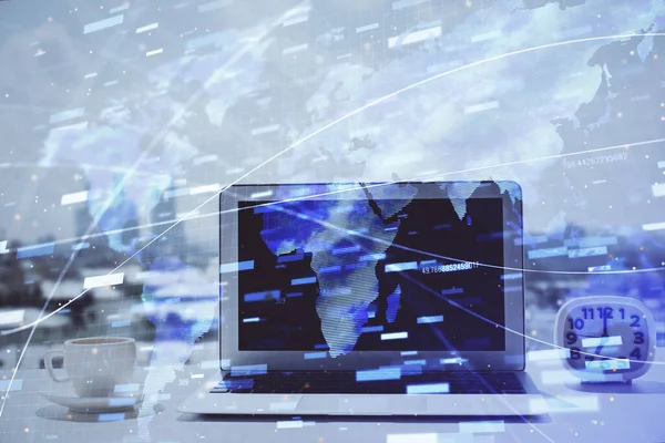 Arkaplanda bilgisayar ve veri temalı çizim tablosu çoklu pozlama. Yenilik kavramı.