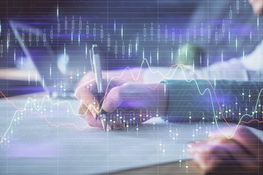 Ön x çizelgesinin arka plan notları alan insanların üzerini çizerken çift pozlama. Mali analiz kavramı